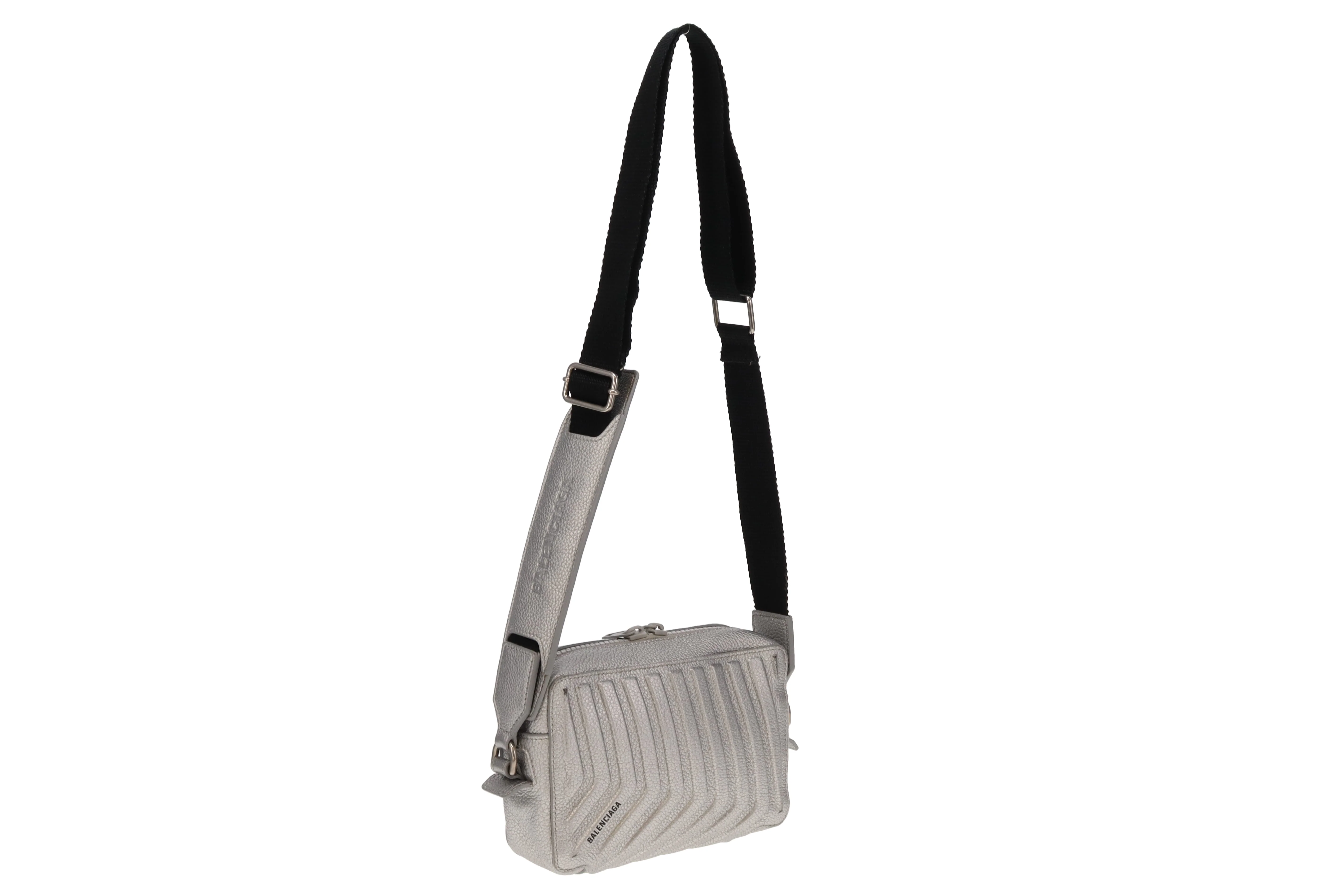 Balenciaga Silver Leather Car Camera Bag - Image 5