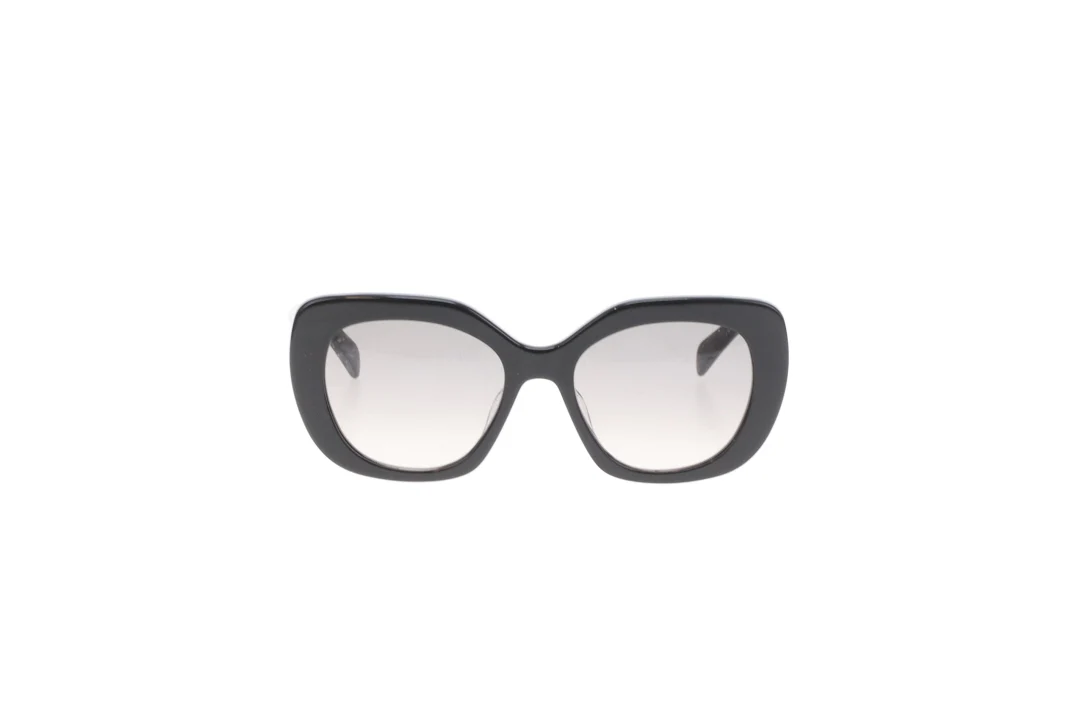 Celine Triomphe Sunglasses CL40226U Black - Image 2