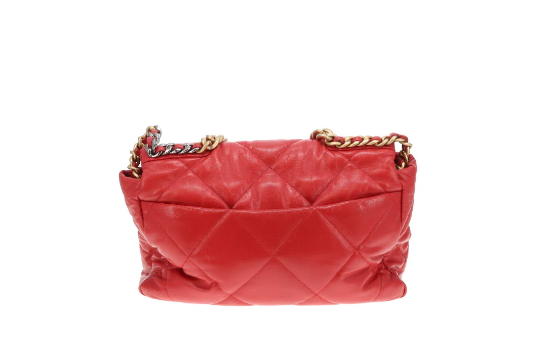 Chanel 19 Maxi Rouge 2019 - Image 7