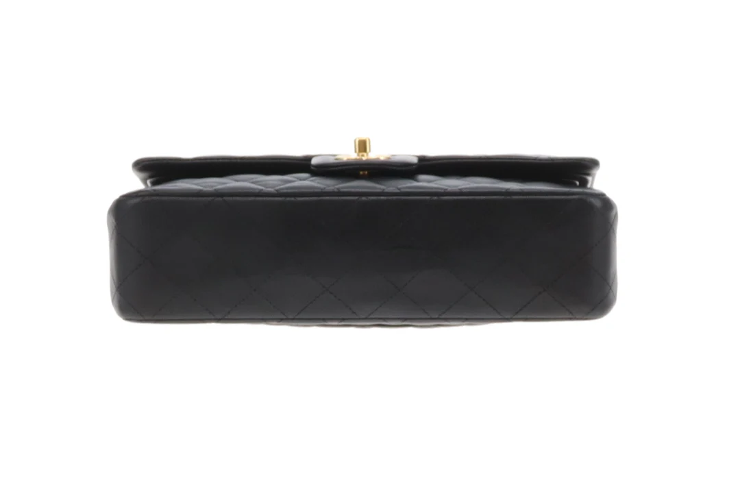 Chanel Classic Double Flap Medium Lambskin With Gold Hardware 2010 - Image 9