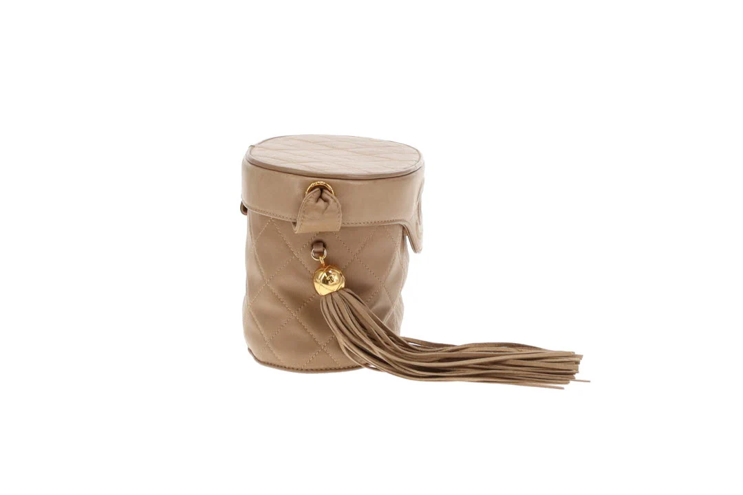 Chanel Tassel Vanity Bag Beige Quilted Lambskin Vintage - Image 6