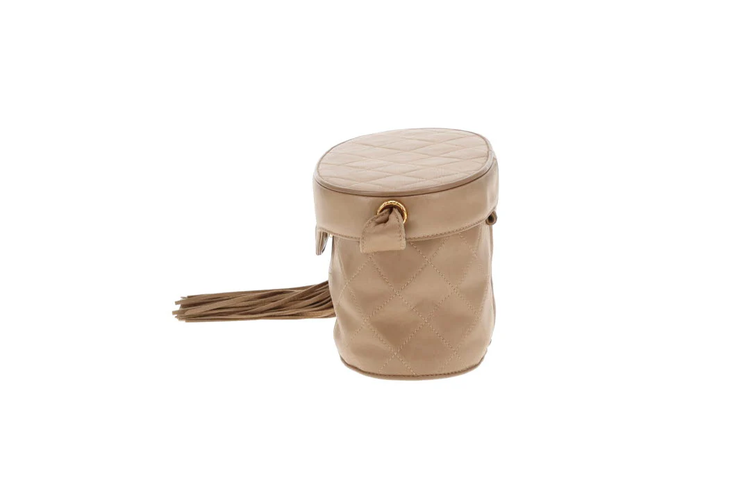 Chanel Tassel Vanity Bag Beige Quilted Lambskin Vintage - Image 8
