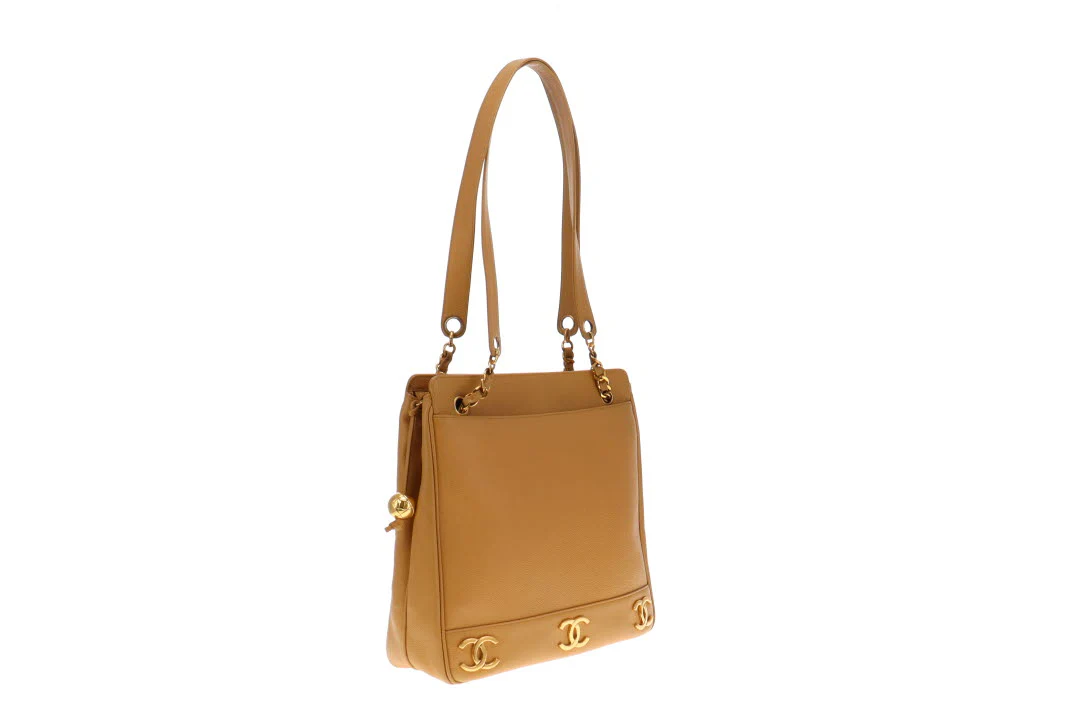 Chanel Vintage Caviar Gold CC Leather Chain Shoulder Bag 1994 - Image 4