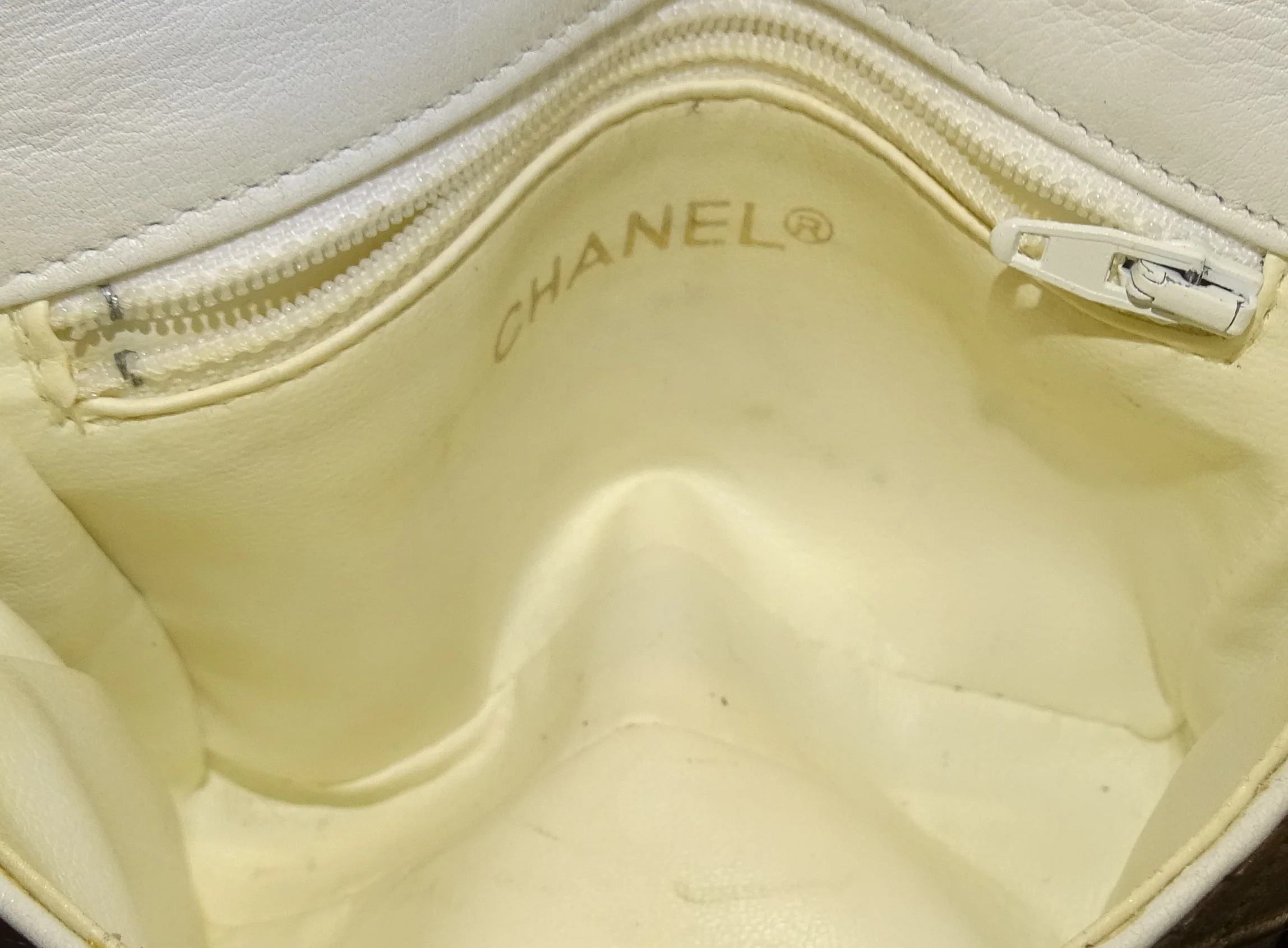 Chanel White Cross Stitch Vintage Waist Bag - Image 12