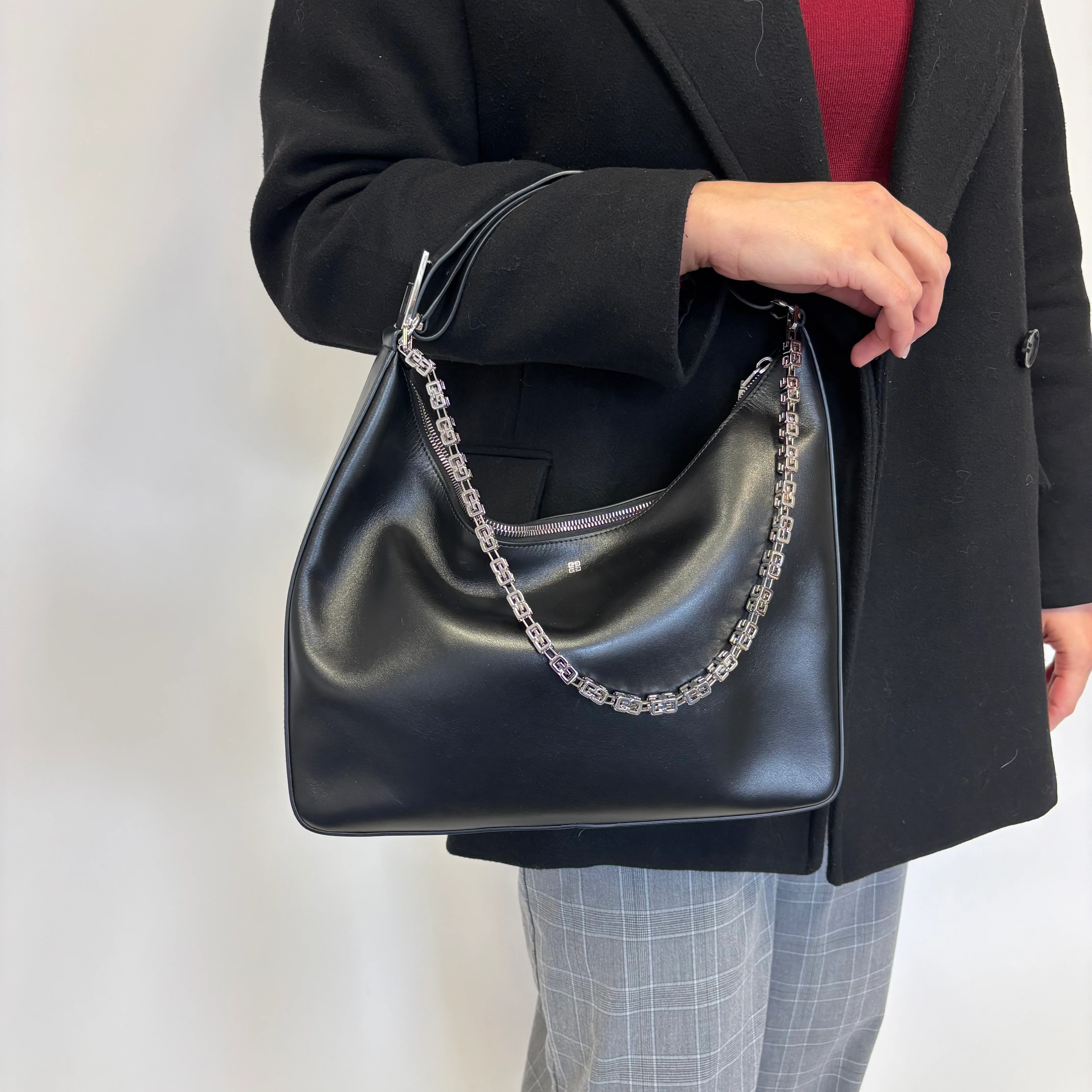 Givenchy Black Leather Moon Cut Out Shoulder Bag - Image 2