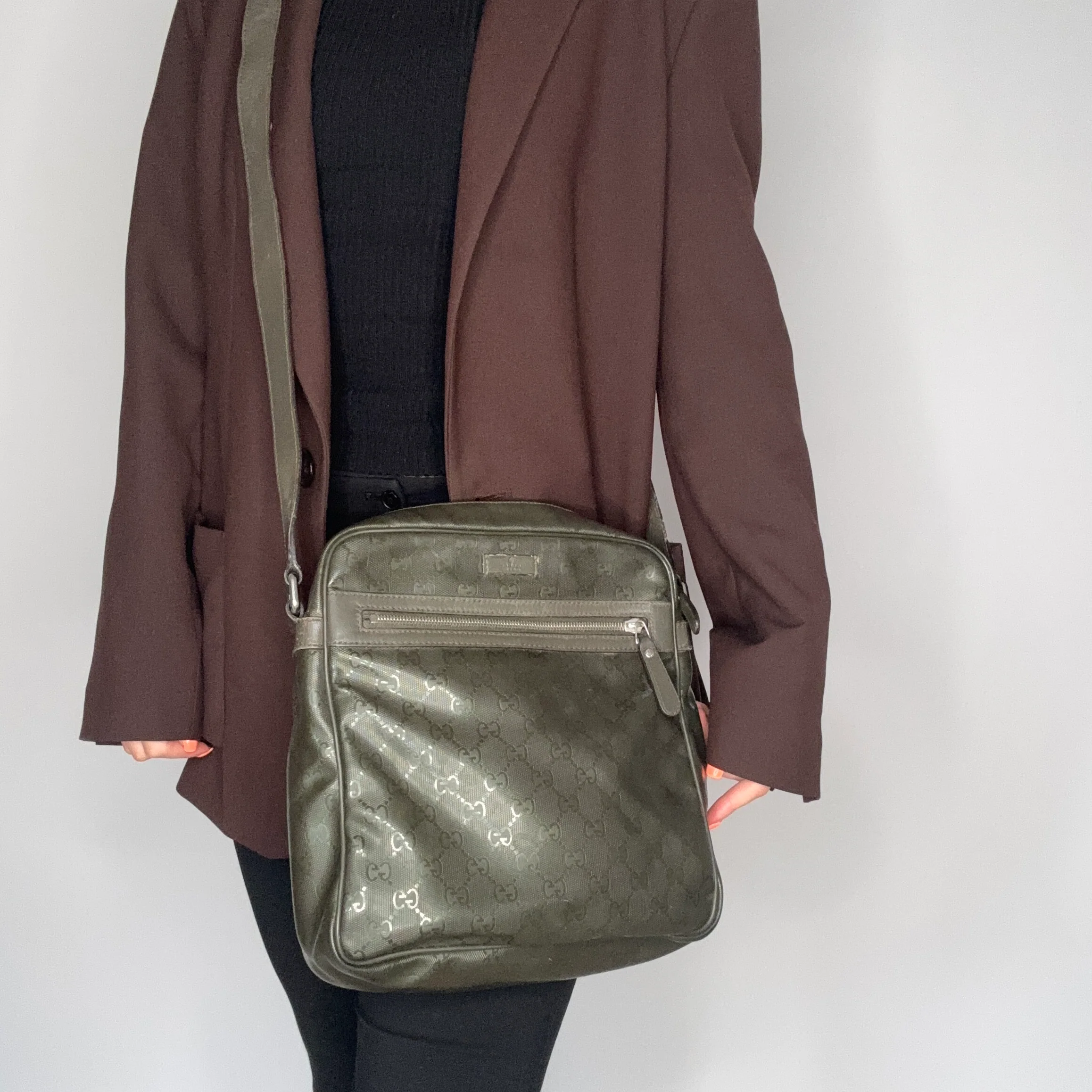 Gucci GG Messenger Bag In Olive Green Guccisima Print - Image 2