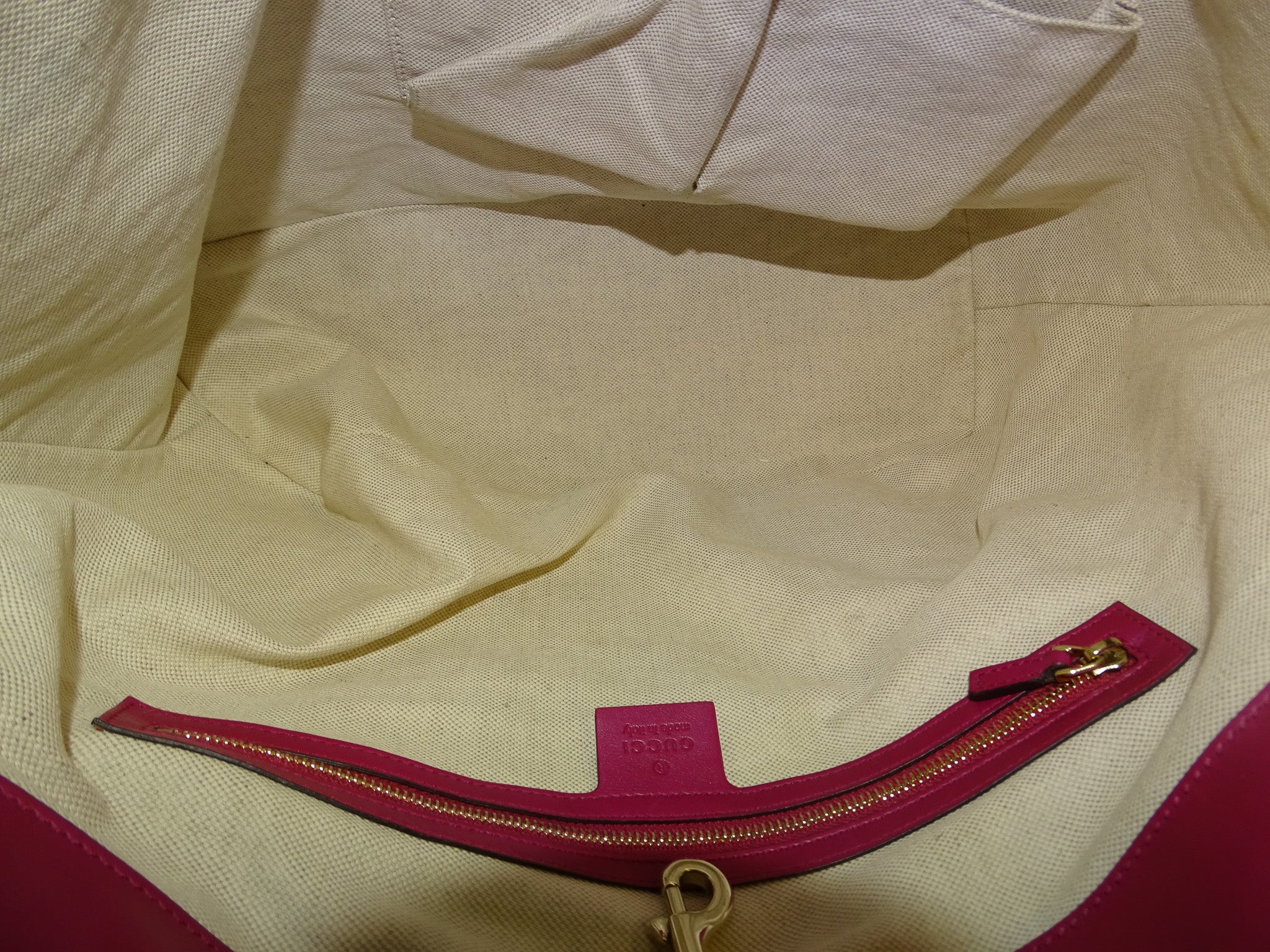 Gucci Microguccisima Magenta Tote - Image 12