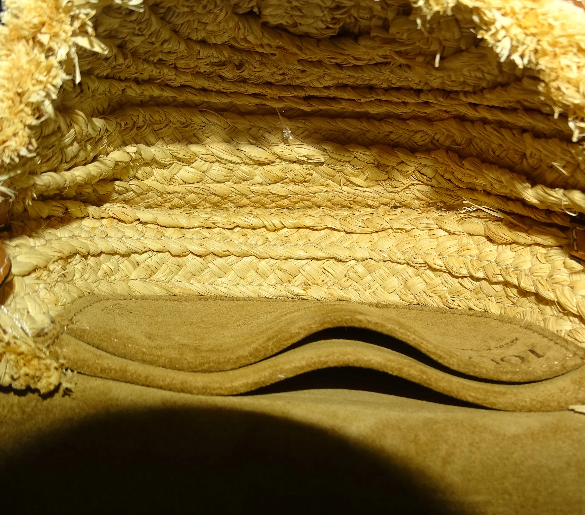 Loewe Small Gate Bag Raffia & Calfskin - Image 12