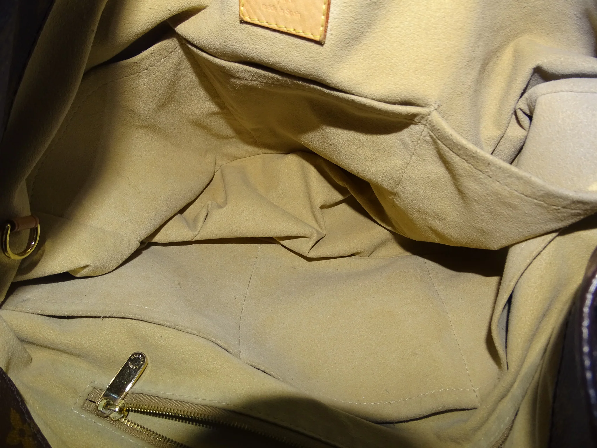 Louis Vuitton Arsty Monogram MM - Image 12