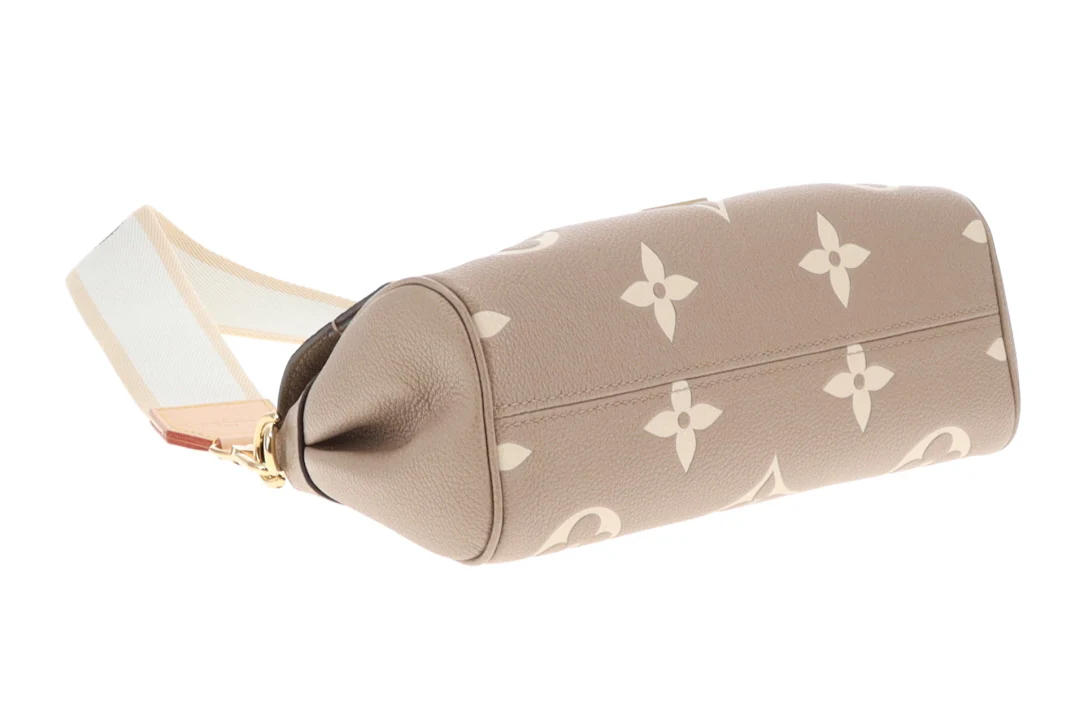 Louis Vuitton Favorite Empreinte Monogram In Tourterelle & Crème NM - Image 8