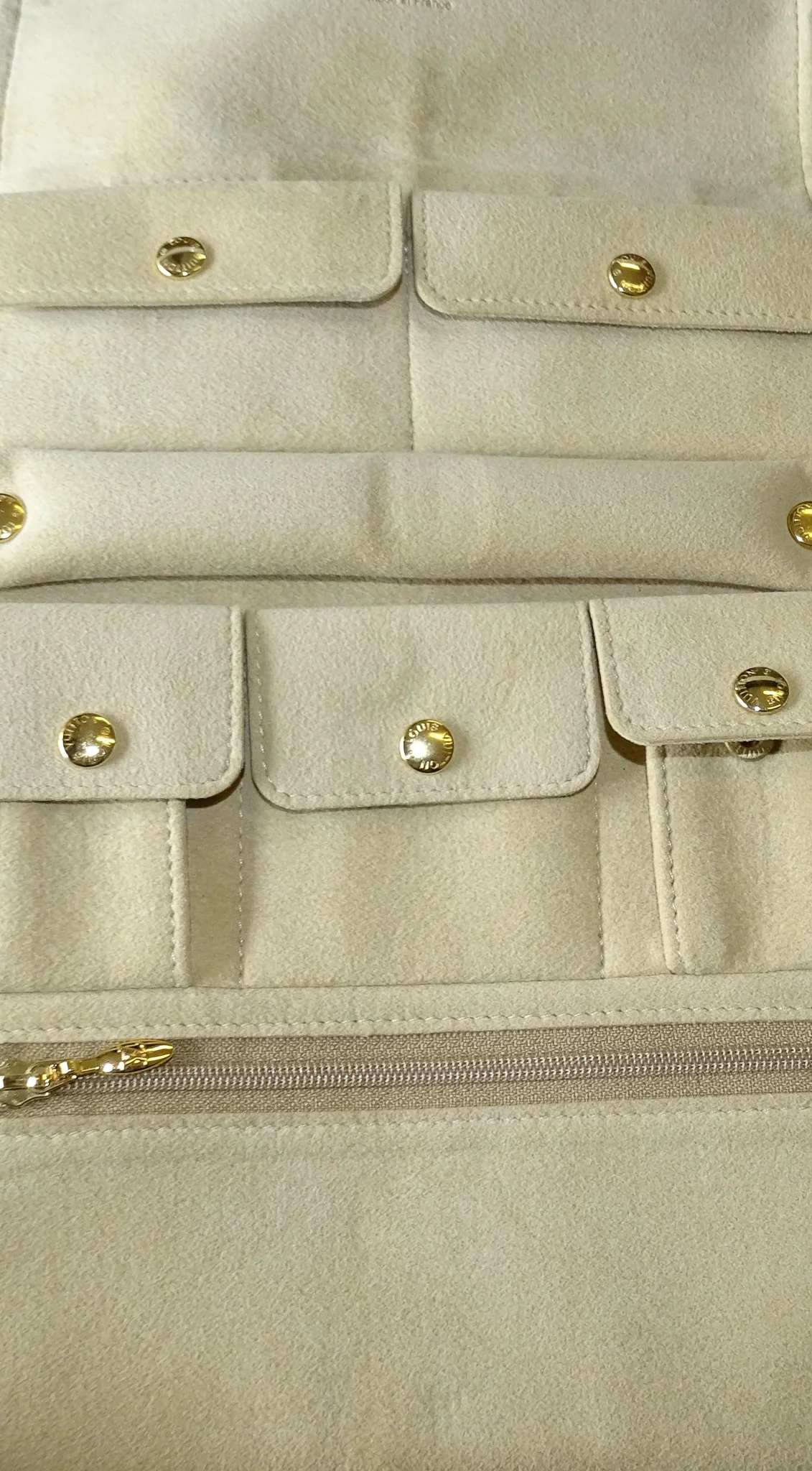 Louis Vuitton Jewellery Roll Pouch Monogram SN2029 - 2009 - Image 10