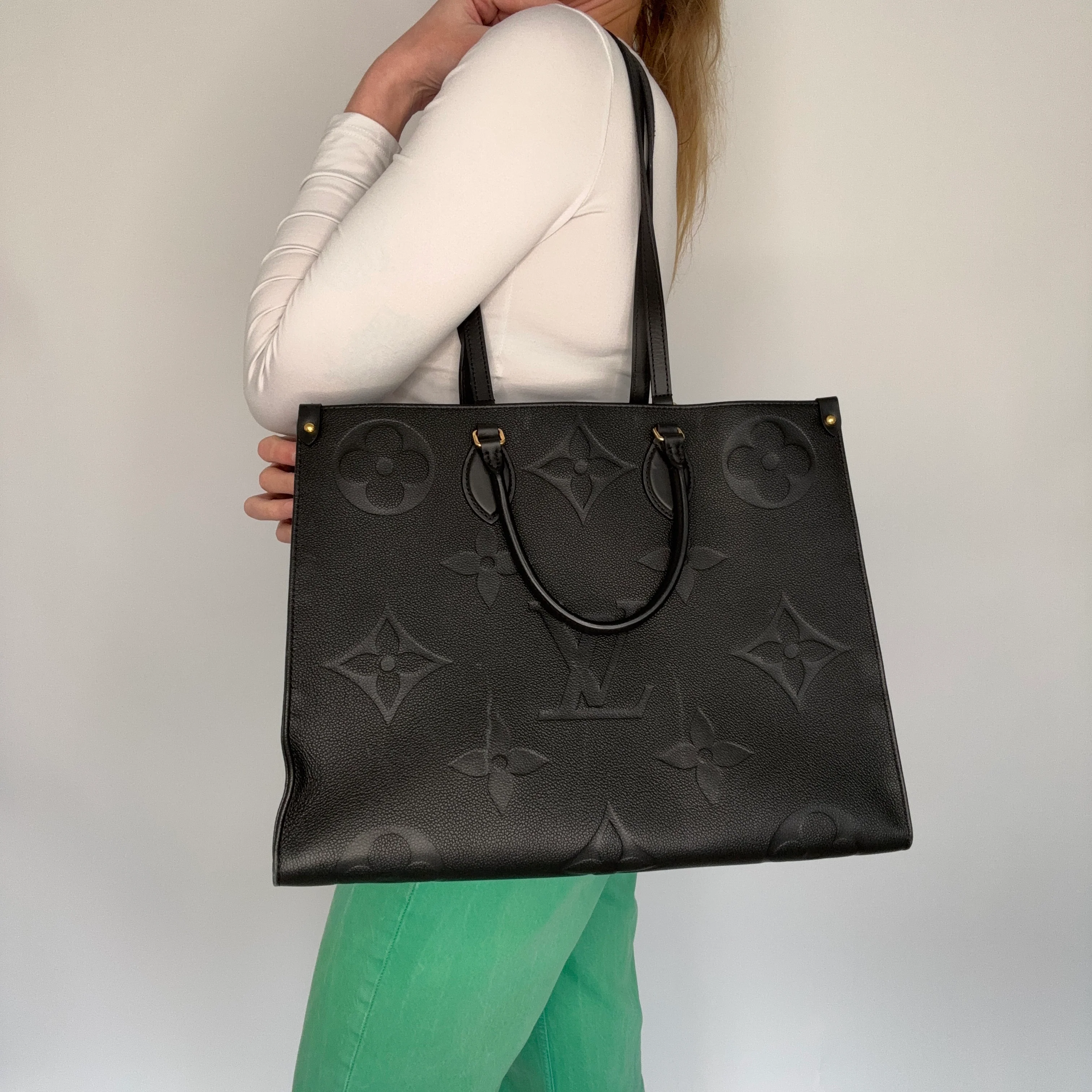 Louis Vuitton OnTheGo GM Black Empreinte DU4250 - 2020 - Image 2