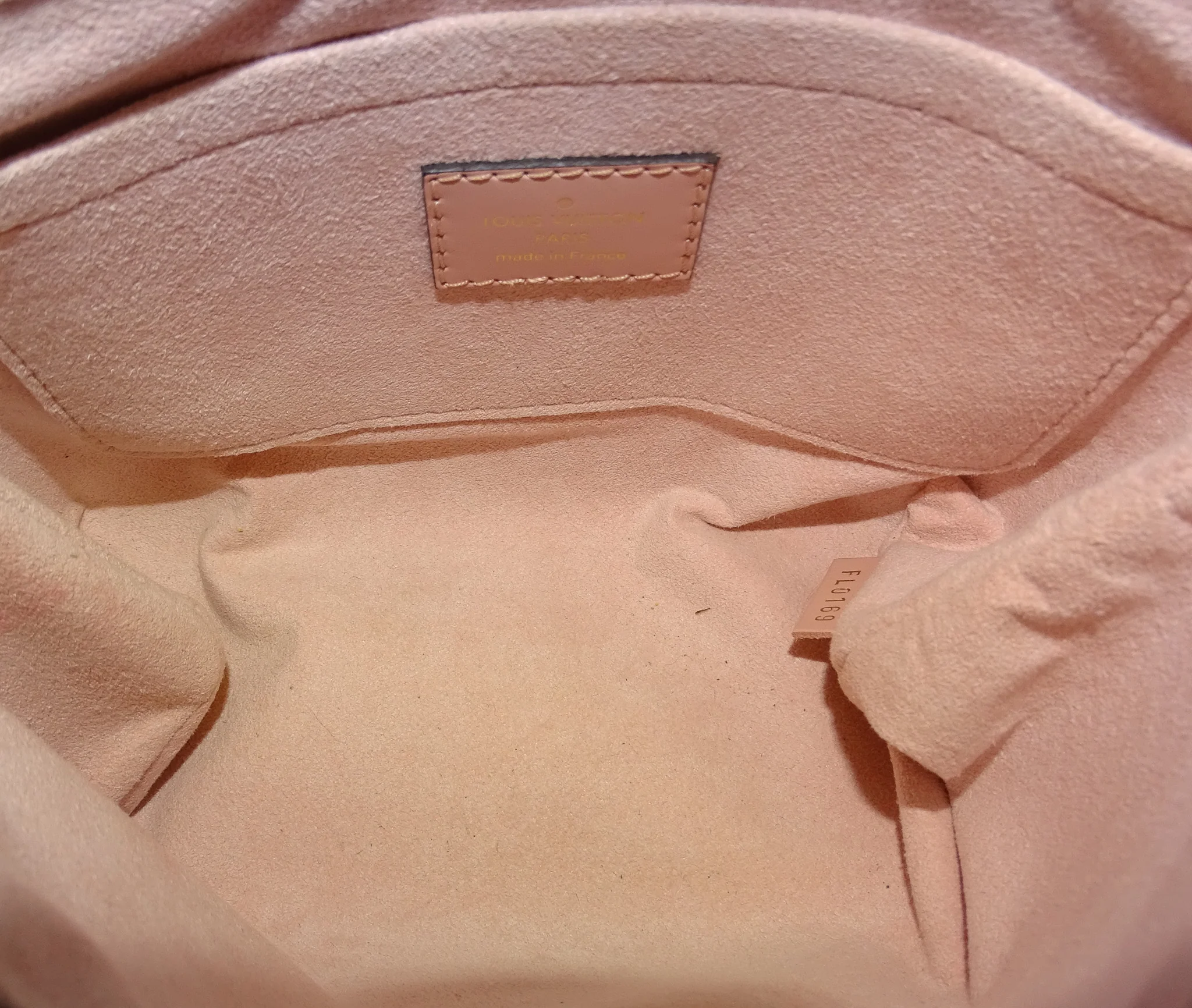 Louis Vuitton Rose Ballerine Epi Locky BB FL0169 - Image 12