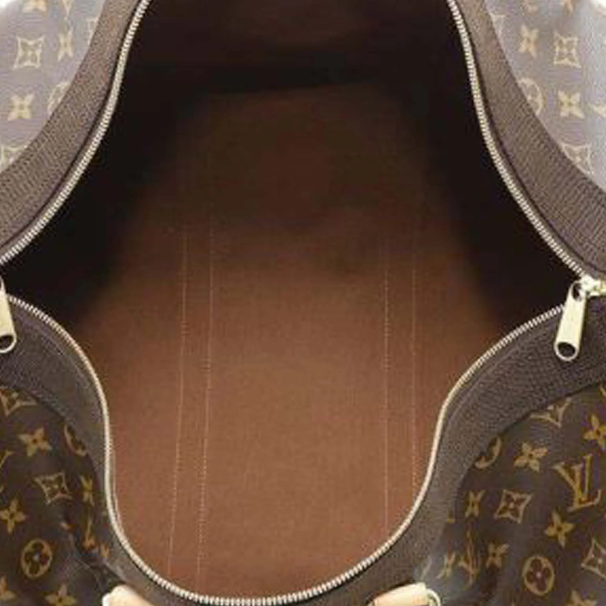 Louis Vuitton Sac Gymnastique Monogram - Image 13