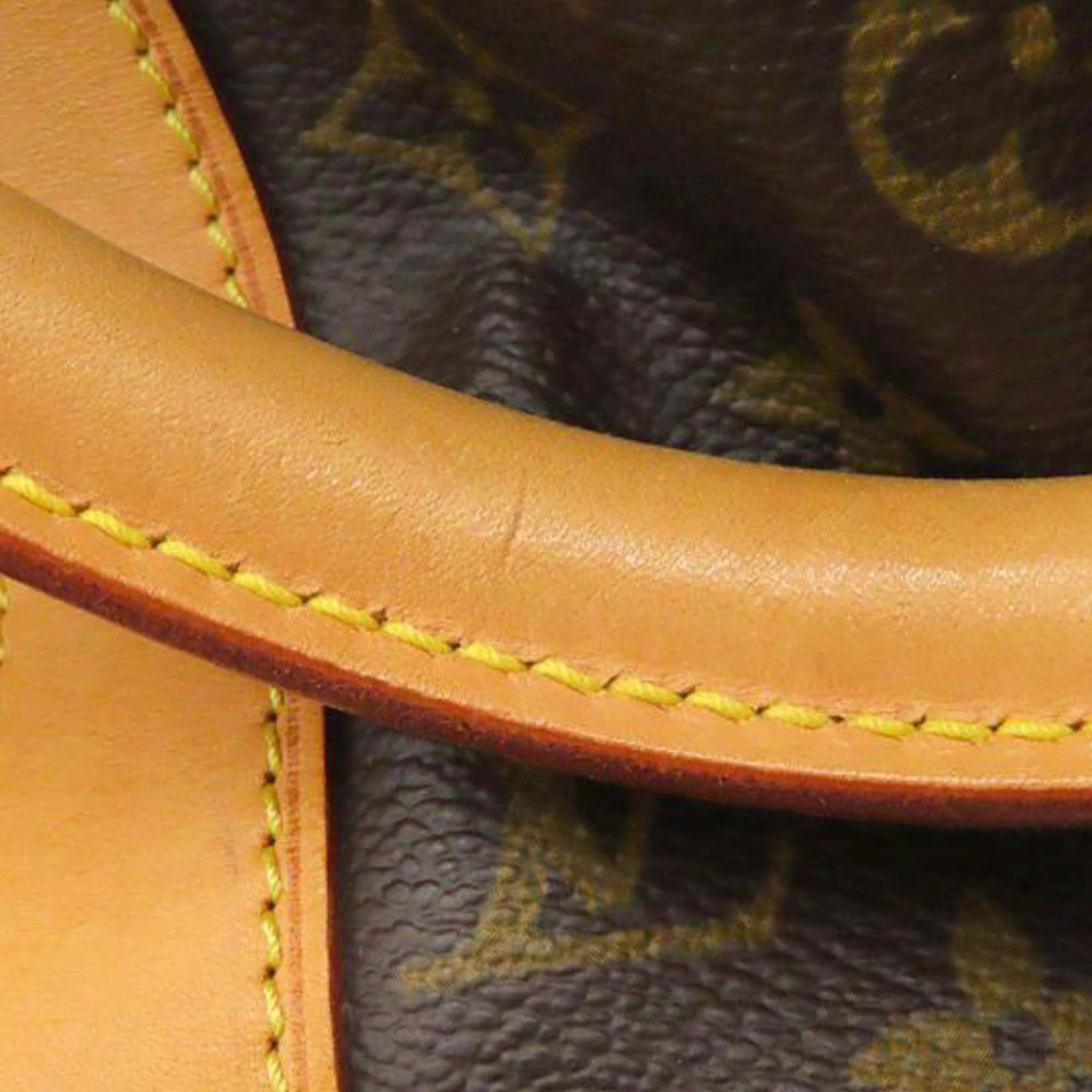 Louis Vuitton Sac Gymnastique Monogram - Image 17