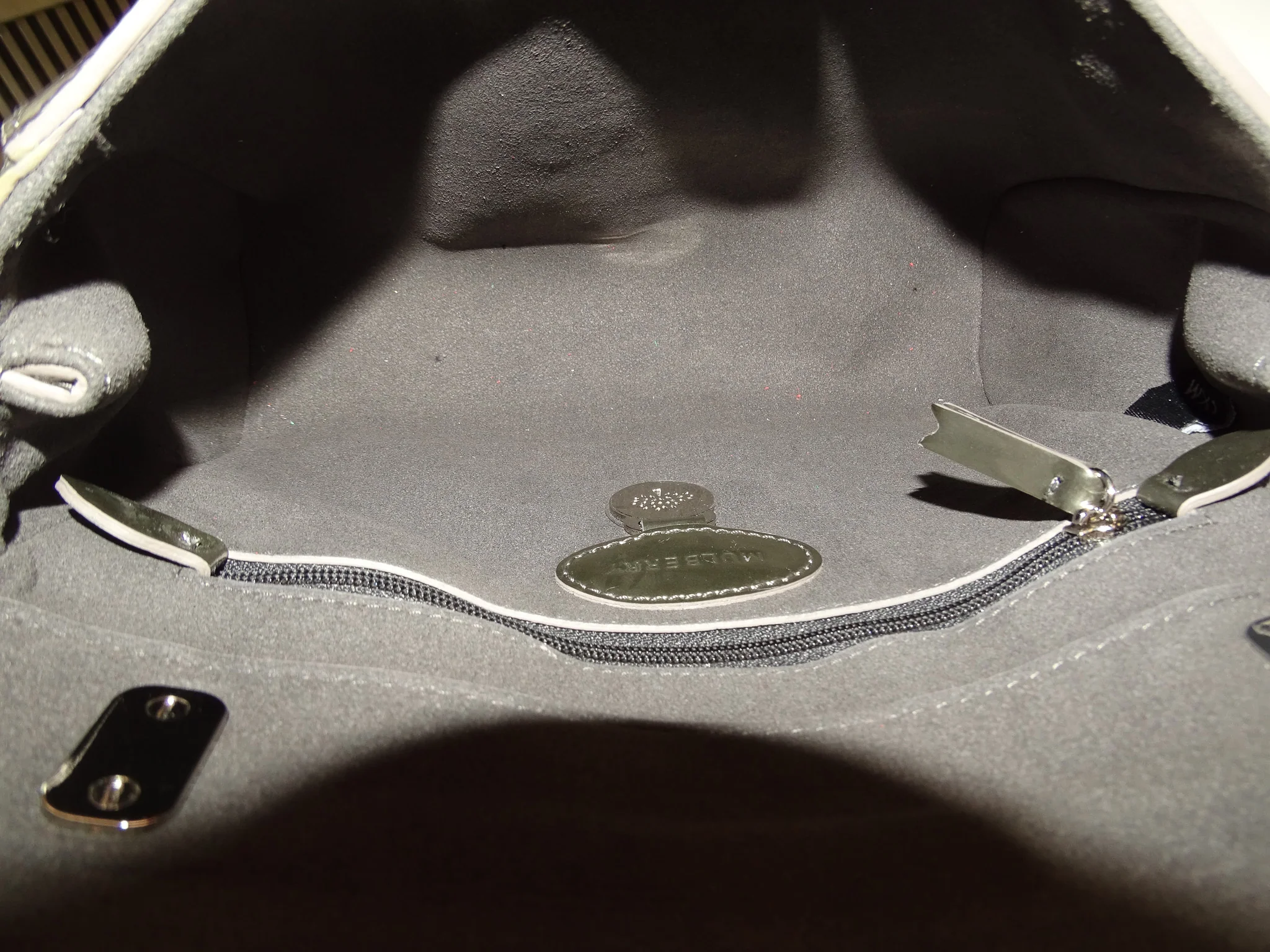 Mulberry Lily Regular Olive Metallic Patent SHW - Image 14