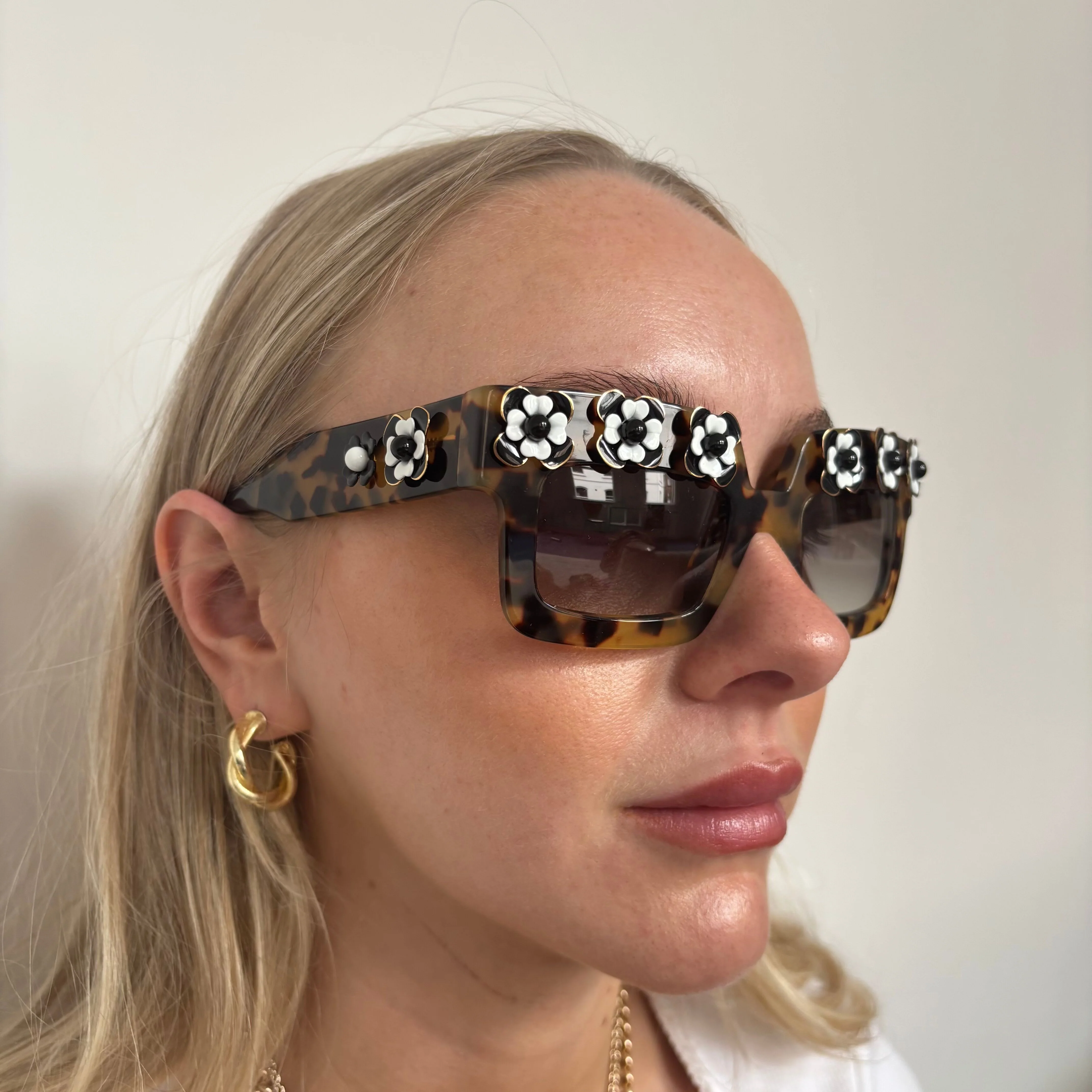 Prada Daisy Collection Limited Edition Sunglasses - Image 3