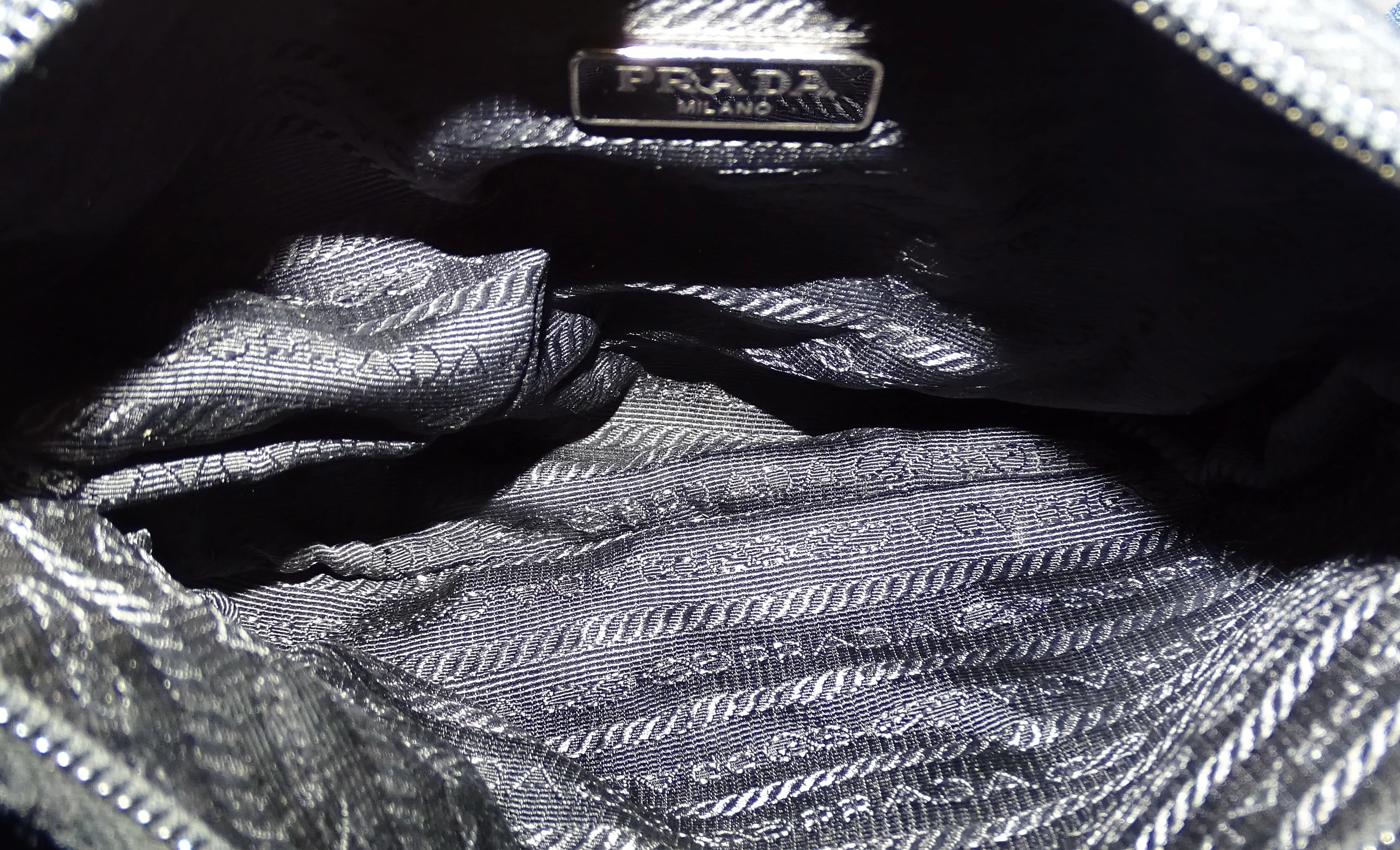 Prada Re-Edition 2000 Small Shoulder Bag Black Nylon - Image 9