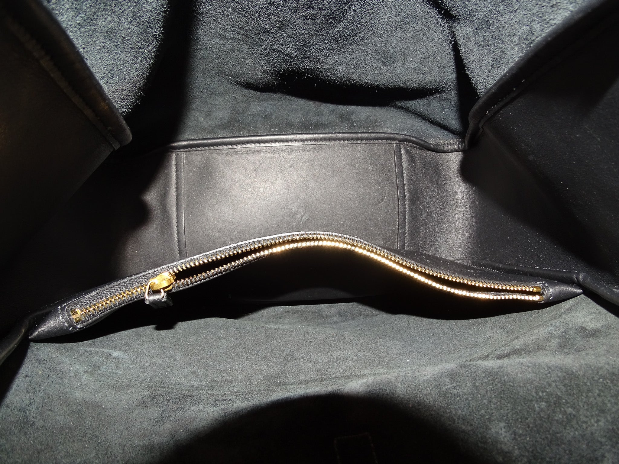 Saint Laurent Le 5 A 7 Supple Large Black 2024 - Image 12