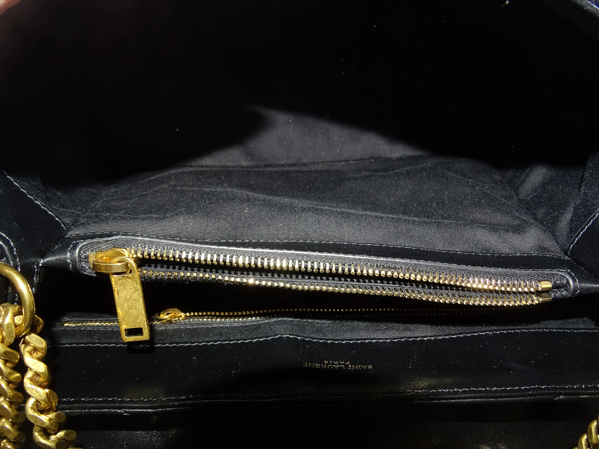 Saint Laurent Loulou Med Black GHW 2019 - Image 14